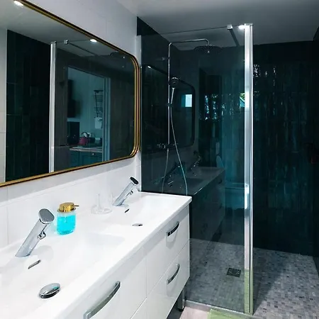 L'escapade - Paris 20 Min - 25 Min - Gare 3 Min à Pied - Parking - Confortable&moderne - Free Wifi * Pomponne
